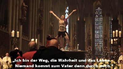 Schöpfungsmythos neu definiert von Femen auf dem Altar im Kölner Dom zur Sonnenwendfeier 2013